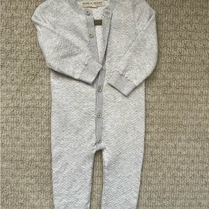 Hope and Henry organic cotton sweater romper in light grey. Like new condition